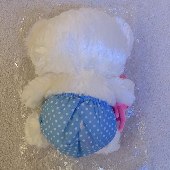 BABY TEDDY BEAR WITH DIAPER AND BOTTLE HOLDING A CAT [NWT - From Japan] - Picture 4 of 4